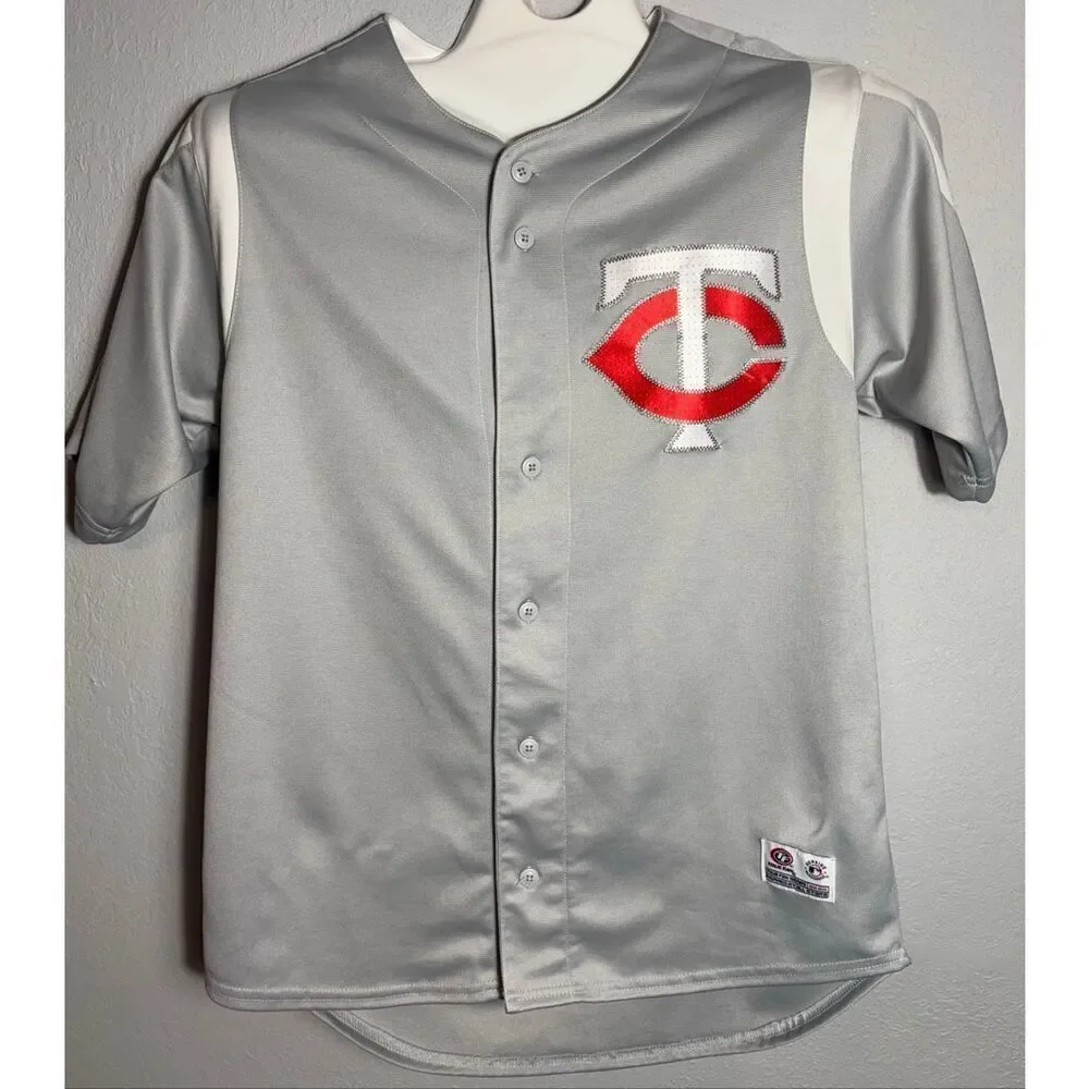 True Fan Minnesota Twins Jersey Adult Size Medium Gray MLB